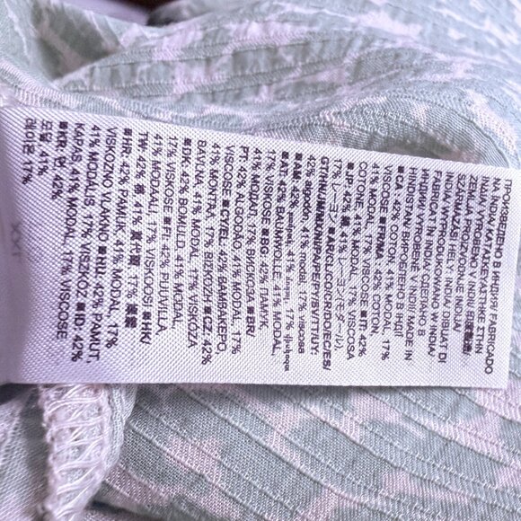 GAP women’s size XXL Mint Green Animal Print Boho Peasant Style Long Sleeve Top - Picture 6 of 12